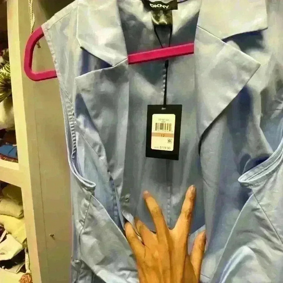 Beautiful yet classy DKNY Dress - Picture 2 of 4